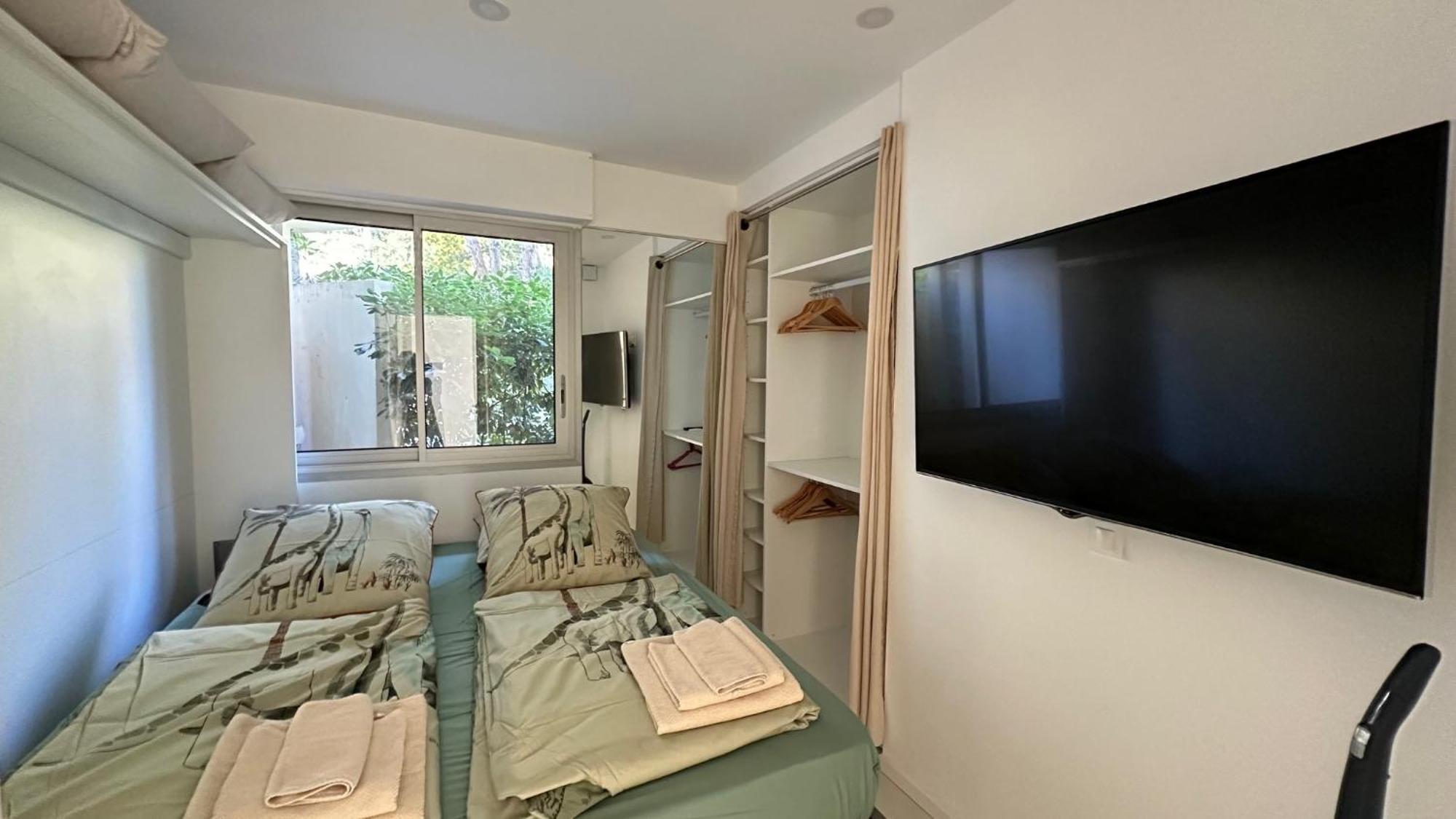 Appartement 2 Chambres Vue Mer Panoramique, Proche Croisette Cannes Валлорис Экстерьер фото