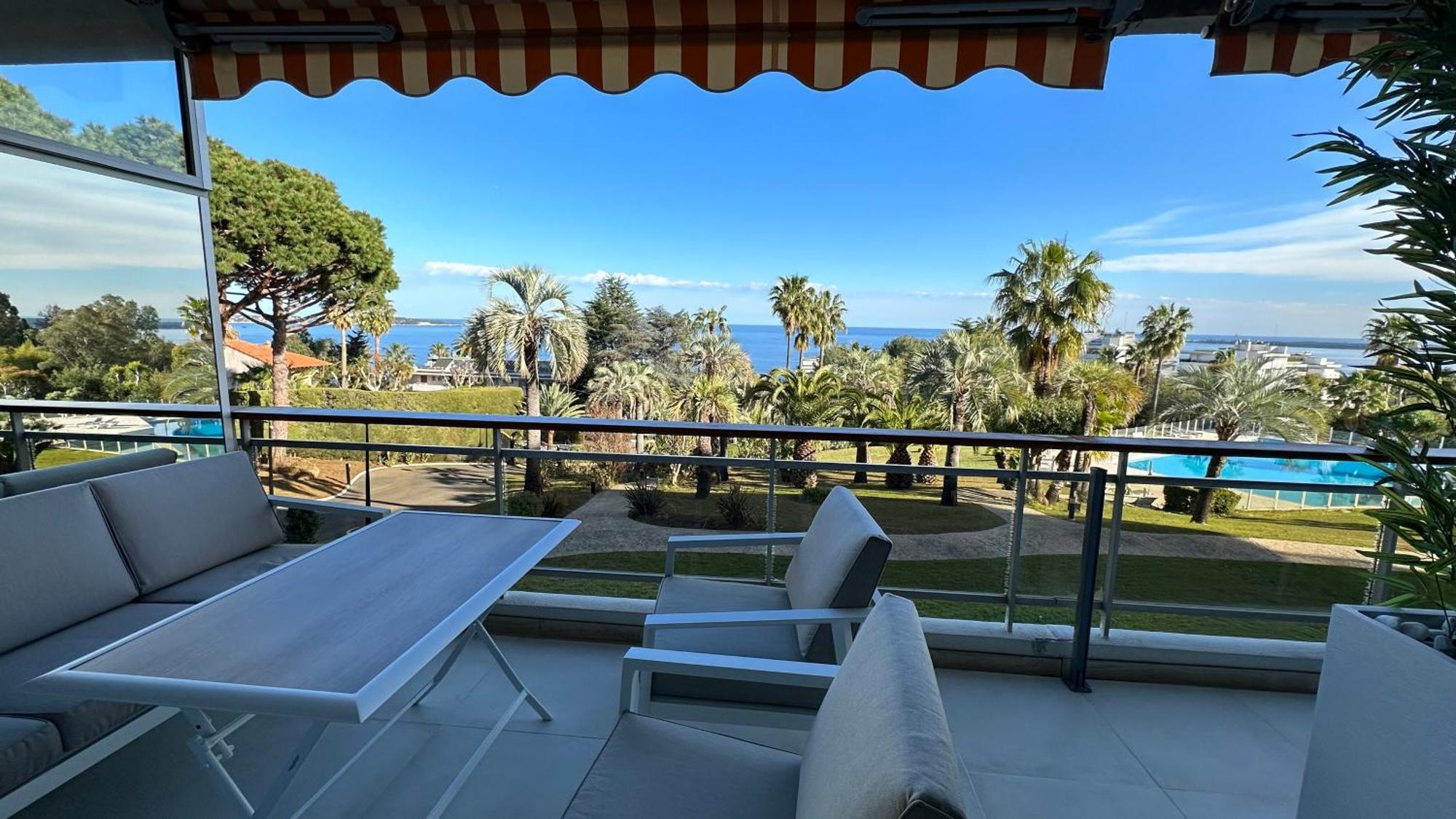 Appartement 2 Chambres Vue Mer Panoramique, Proche Croisette Cannes Валлорис Экстерьер фото
