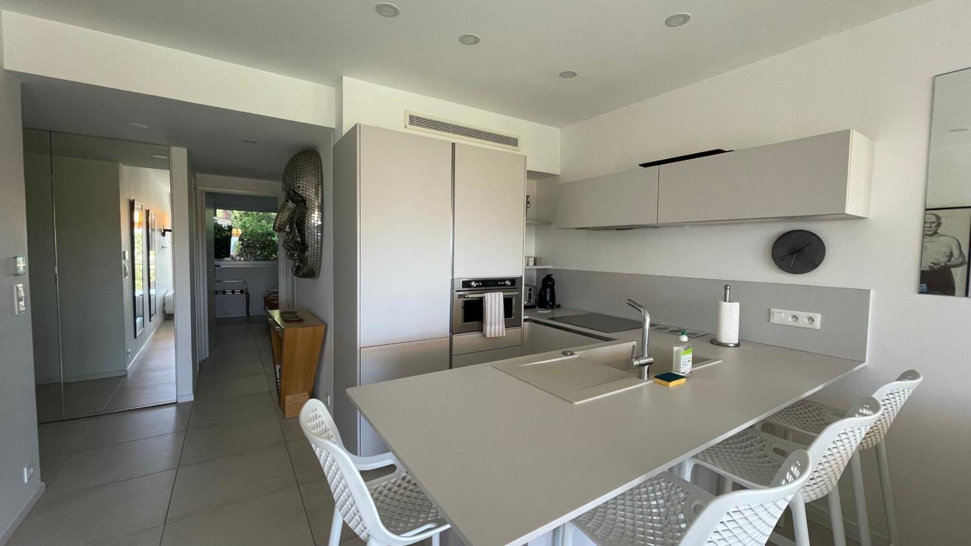 Appartement 2 Chambres Vue Mer Panoramique, Proche Croisette Cannes Валлорис Экстерьер фото